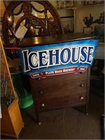 Icehouse metal sign