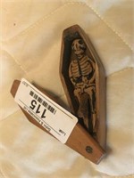 Novelty Skeleton in Coffin