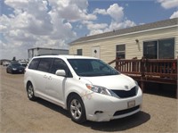 2013 Toyota Sienna Mini-Van Van