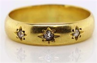 Antique 18ct gold diamond ring.