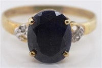 Sapphire and 9ct gold ring