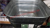 Galvanized 10-gallon wash tub