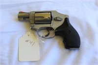 S&W Air weight hammerless .38 special Model 642 Se