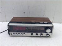 1980's Digital Alarm Clock LLoyd's AM/FM  Working