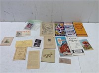 Vtg Paper Goods  Mixed Interests as Shown