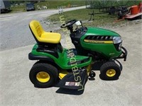 New John Deere D130 riding lawn tractor