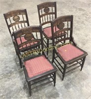 4 wooden Pineapple chairs
