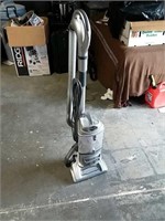 Navigator Lift-away Dlx Vacuum Cleaner