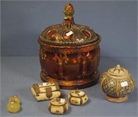 Collection Chinese lidded trinket boxes