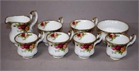 Eight pieces Royal Albert 'Old Country Roses'