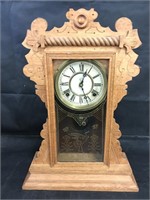 Mansfield Waterbury antique clock running

Bell