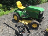 John Deere 445 lawn tractor