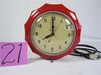 General Electric Alarm Clock, Model 2H02, 115 volt