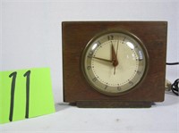 O.B. McClintock Co. Electric Alarm Clock (Brown)