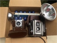 DeJur Camera, Kodak Duafler IV Camera, Flash Bulbs