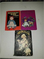 3 old Raggedy Ann books