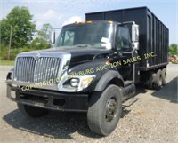 2003 INTERNATIONAL 7400 DAY CAB W/ 18' FAB METAL M