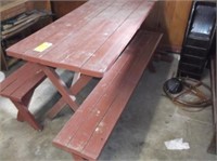 Picnic Table w/(7) Benches