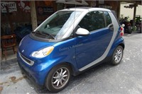 2008 Smart Car with approx. 8200 miles