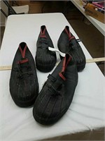 Rubber shoes 2 pairs size 10