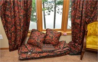 Entire bedroom bedding & curtains - Exc. Cond.