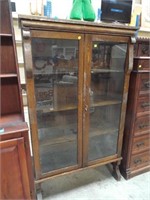 Antique Bookcase Bookshelf W/Glass Doors &