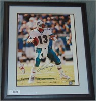 Dan Marino Signed 16 x 20 Photograph