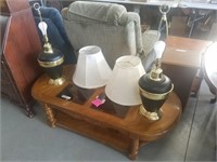 glass top coffee table and 2 lamps