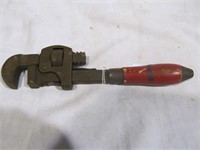 Pipe wrench, 10 "
