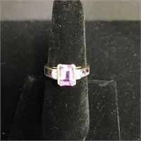 14K Yellow Gold Ring with Amethyst and Diamonds