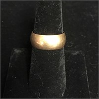 14K Yellow Gold Wedding Band