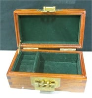 Wood Jewelry Box w/ Felt Lining - 7" x 4" x 3"