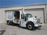 2004 International 7400 Garbage Truck