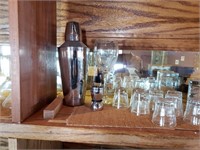 SS Wine Bottle Holders, Shot Glasses & Mix Master