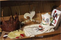 ROOSTER DECORATED ITEMS - BASKET