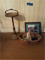 Baskets Picture Smoking Stand As Shown