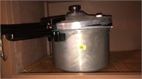 Pressure cooker