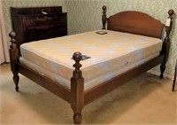 Full size Post Bed