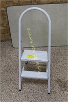 White 2-step stool