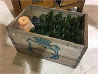 CANADA DRY CASE WITH BOTTLES