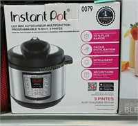 Instant Pot 6 Quart $99 Retail *see desc