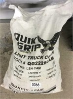 Quik Grip Light Truck Chain # QG2228CAM 1 pair