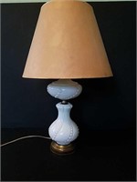 Vintage Milk Glass Table Lamp.