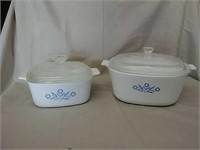 2 Corning casserole Baking Pans with lids