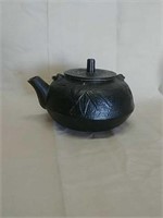 Cast iron Tea pot