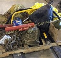 pallet of assorted items