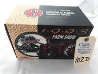 IH 1/16th I-D9 (1993 Farm Show)-NIB
