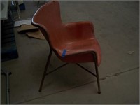 1950 style fiber glass chair.