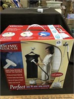 Clothes steamer "Home Touch"