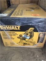 Dewalt 12"  Double Bevel Compound Miter Saw